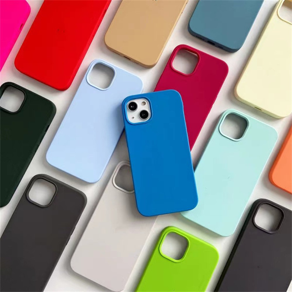 Чехол силиконовый для iPhone 14 Plus