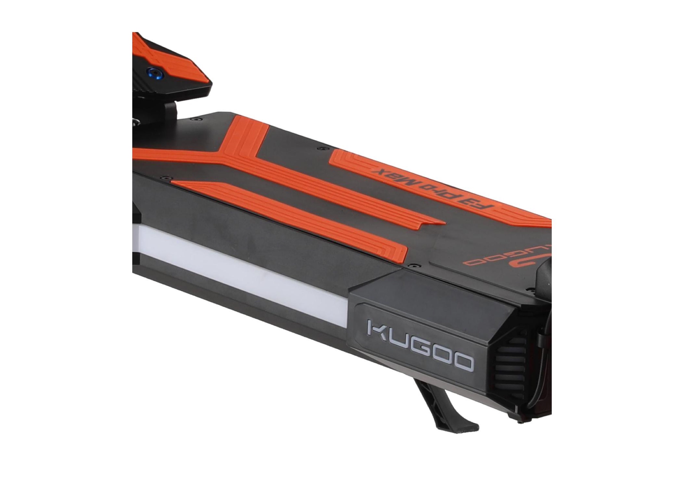 KUGOO F3 Pro Max: поверхность деки и задний упор