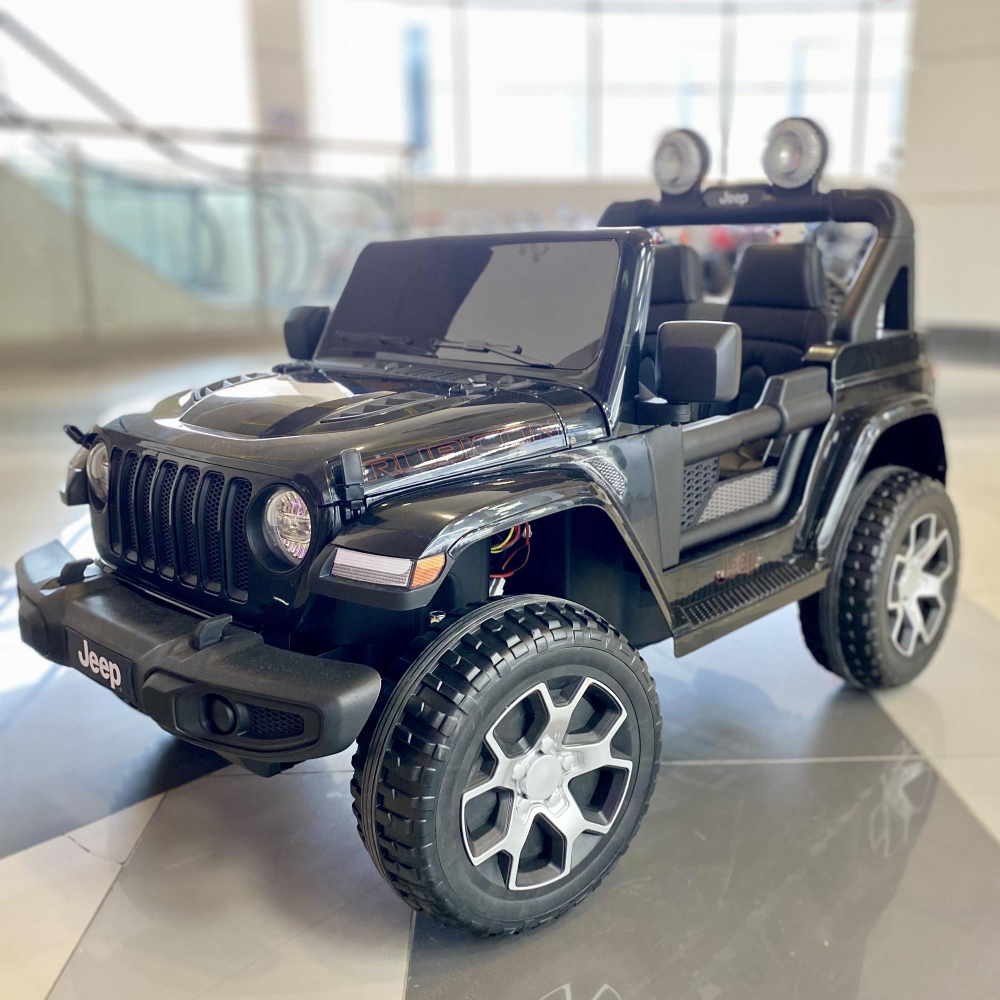 Детский электромобиль Джип Jeep Rubicon DK-JWR555 черный купить по цене от  26 900 ₽ рублей в интернет магазине Kstore