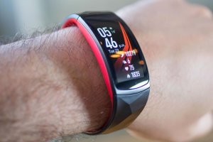 Xiaomi Mi Band 5 с поддержкой NFC по всему миру