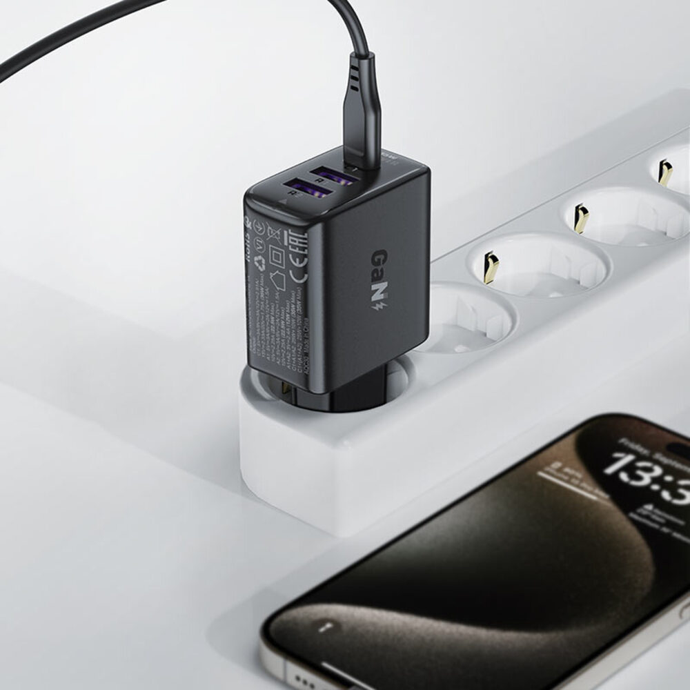6 Зарядное устройство AceFast Charge A57 PD35W GaN 35W (1 USB-C+2 USB-A).jpg 6 Зарядное устройство AceFast Charge A57 PD35W GaN 35W (1 USB-C+2 USB-A).jpg