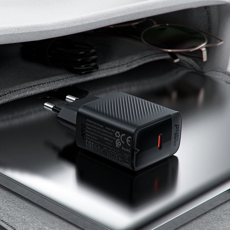 5 Блок питания AceFast A82 20W Black.jpg 5 Блок питания AceFast A82 20W Black.jpg