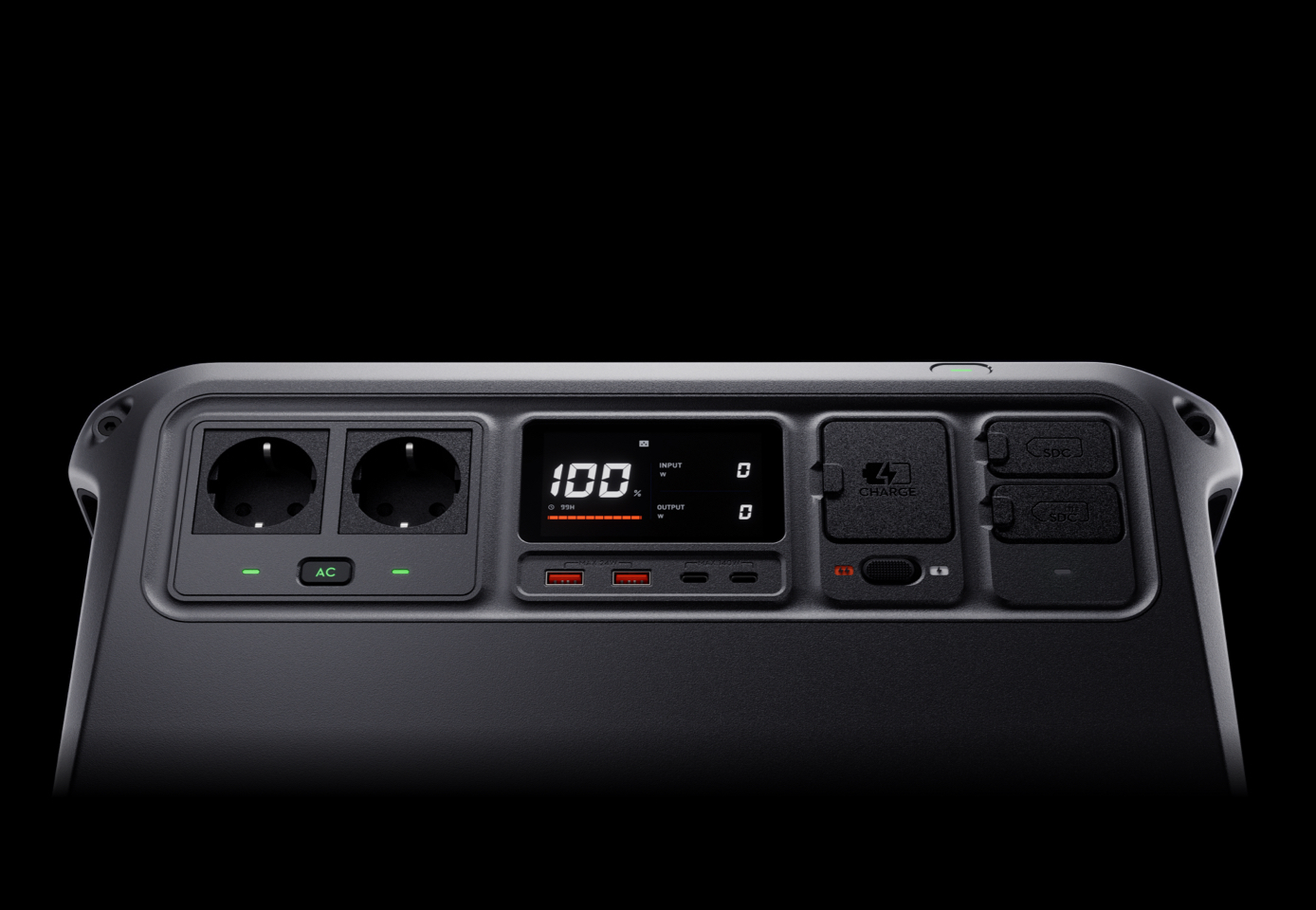 Розетки, экран, USB и закрытые порты DJI Power 1000 V2