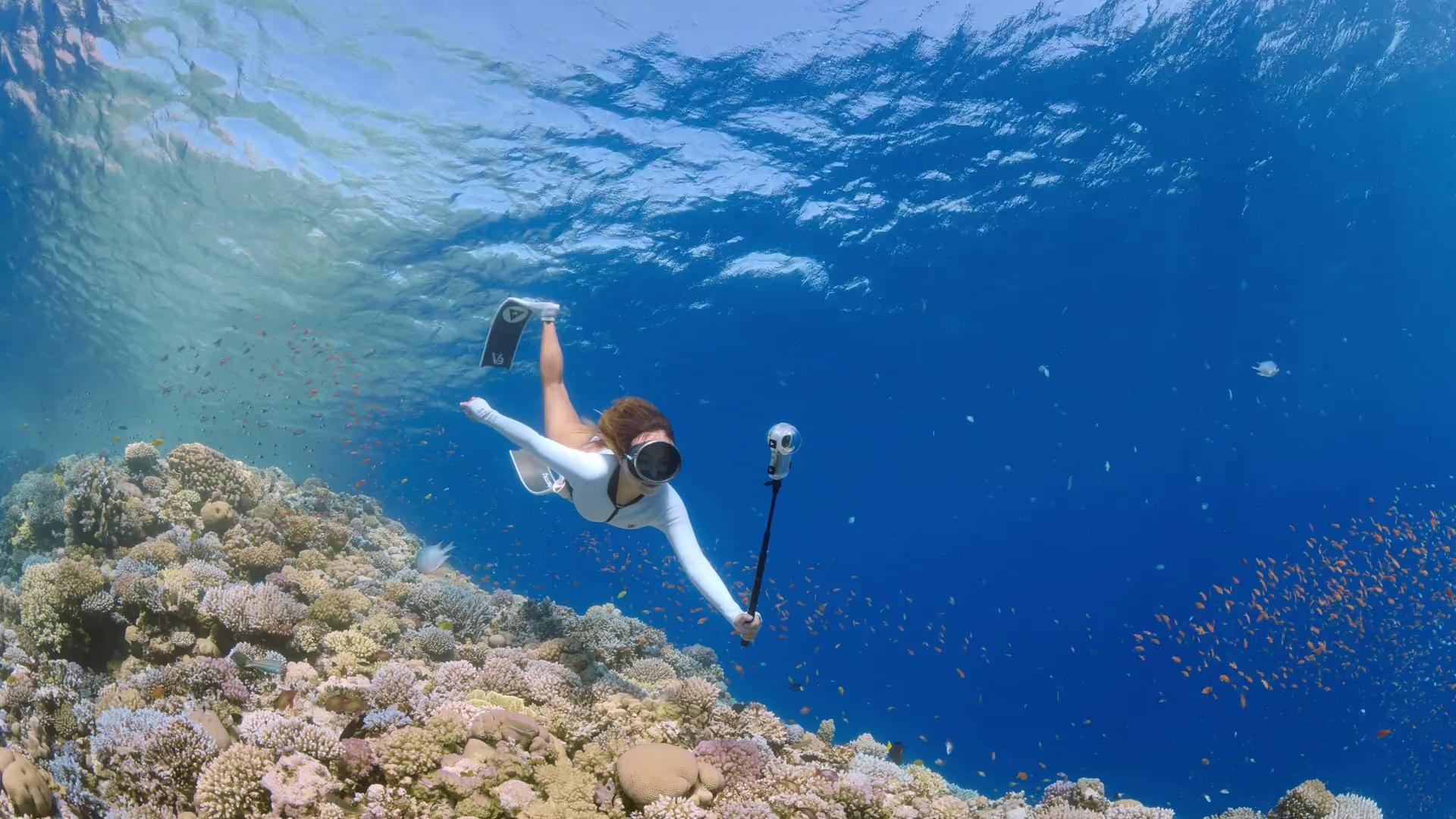 Подводная съёмка с X4 Air в совместимом Invisible Dive Case