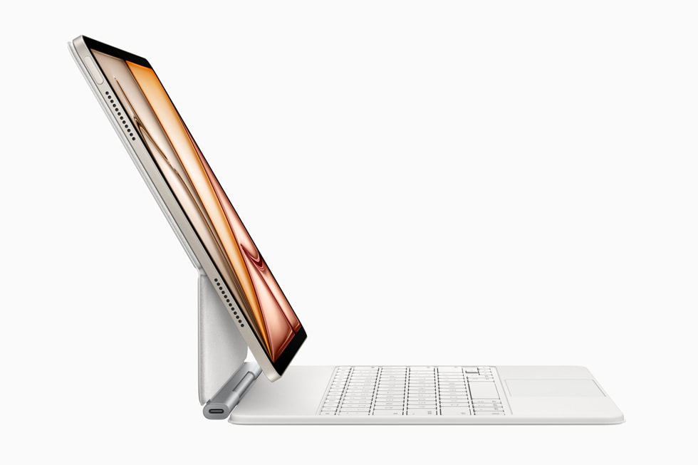 iPad Air M3 с клавиатурой Magic Keyboard