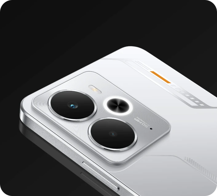 Realme 14 5G Mecha Silver: модуль основной камеры и оформление задней панели