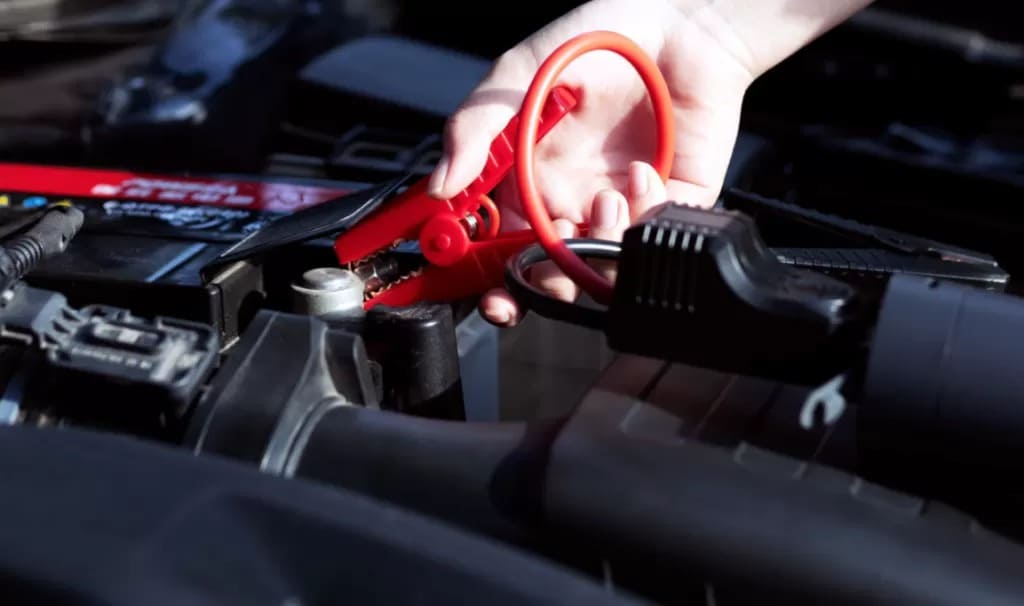 13 Автомобильный пылесос и пусковое устройство Xiaomi Lydsto Handheld Vacuum Emergency Power Supply (YM- XCYJDY01) Dark Grey.jpg