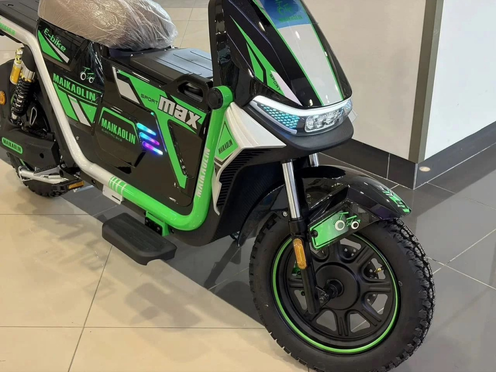 12 Электроскутер Maikaolin M18 1500W 43Ah.jpg