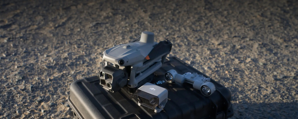 16 Квадрокоптер DJI Matrice 4T Universal.jpg 16 Квадрокоптер DJI Matrice 4T Universal.jpg