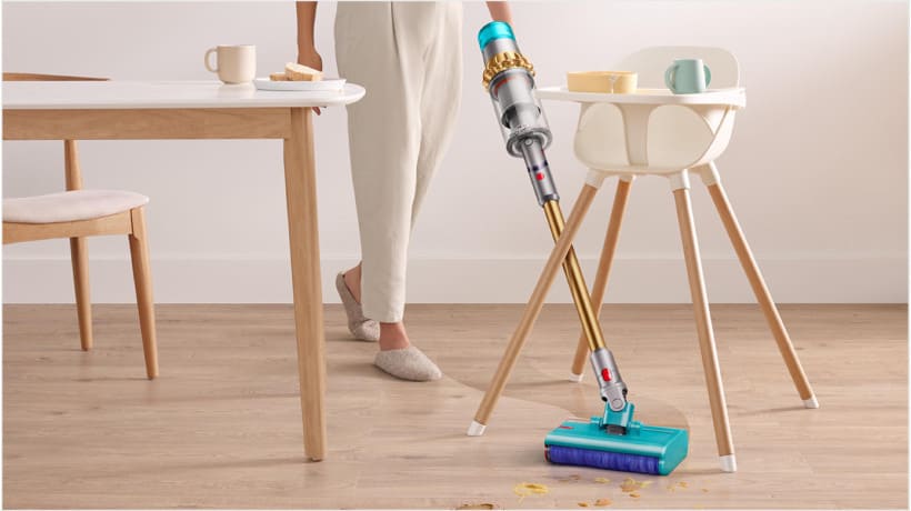 12 Вертикальный беспроводной пылесос Dyson V15s Detect Submarine (SV47) YellowNickel.jpg