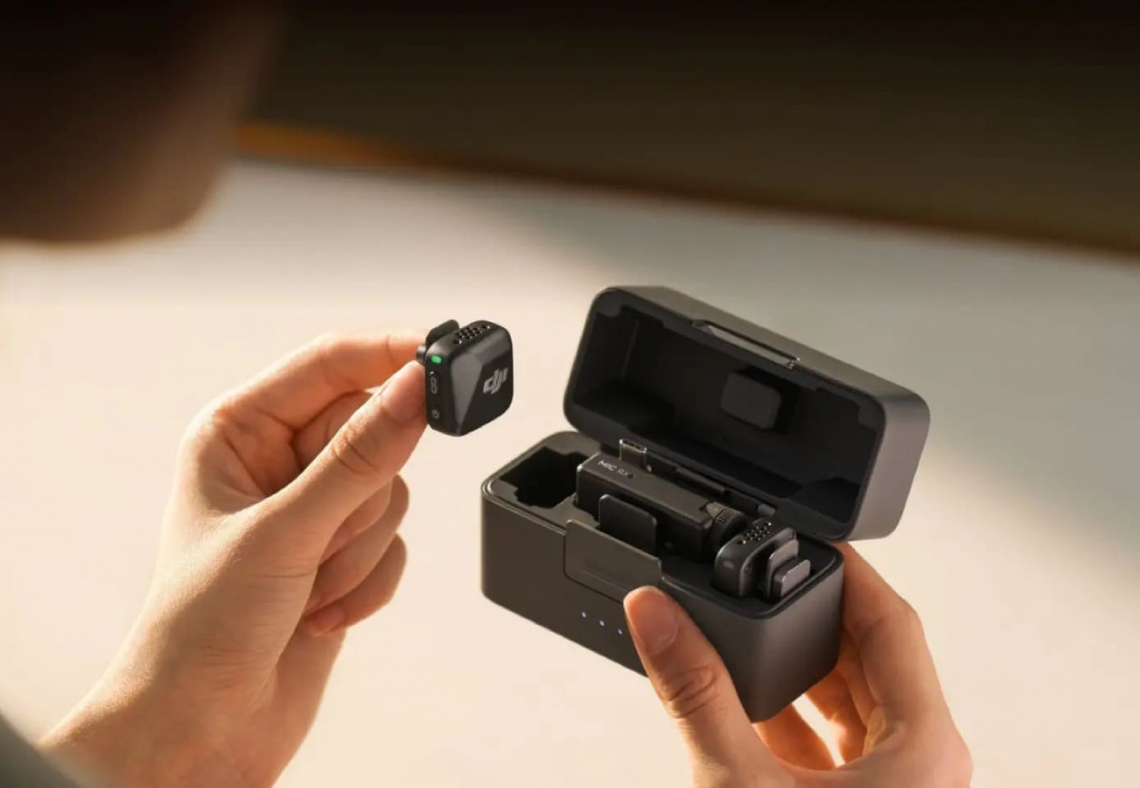 13 Беспроводной микрофон DJI Mic Mini (2 TX + 1 RX + Charging case).jpg