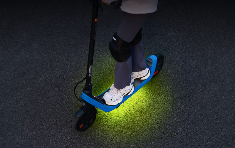 17 Электросамокат Ninebot C2 Lite Черно-Синий.jpg