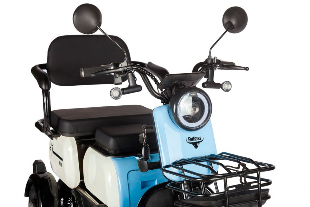 11 Электротрицикл Rutrike Вега.jpg