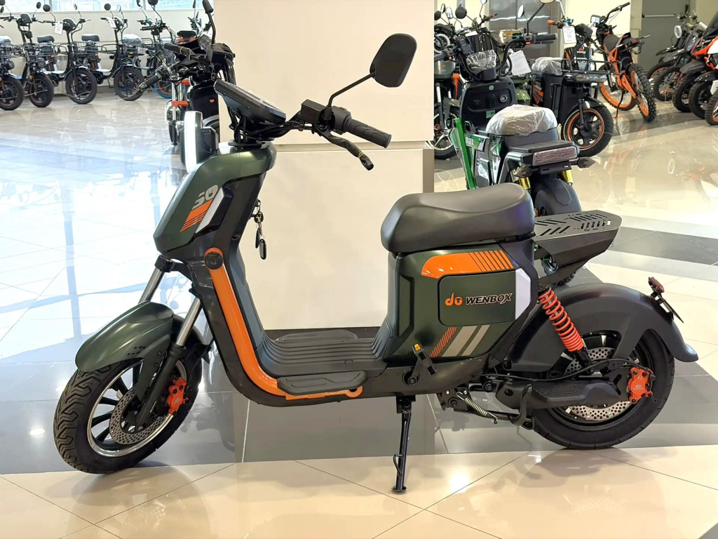 1 (2) Электроскутер Wenbox U2 1500W.jpg
