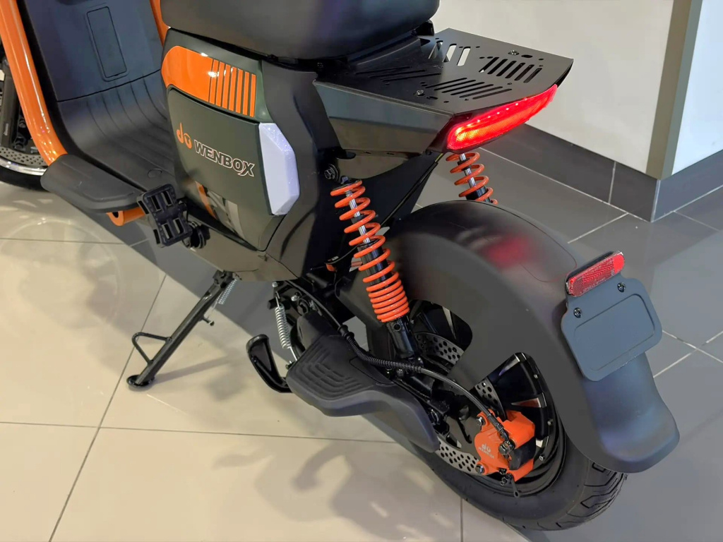 5 (2) Электроскутер Wenbox U2 1500W.jpg