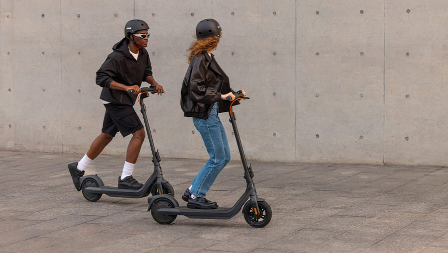 13 Электросамокат Ninebot KickScooter E2 Pro Черный.jpg 13 Электросамокат Ninebot KickScooter E2 Pro Черный.jpg