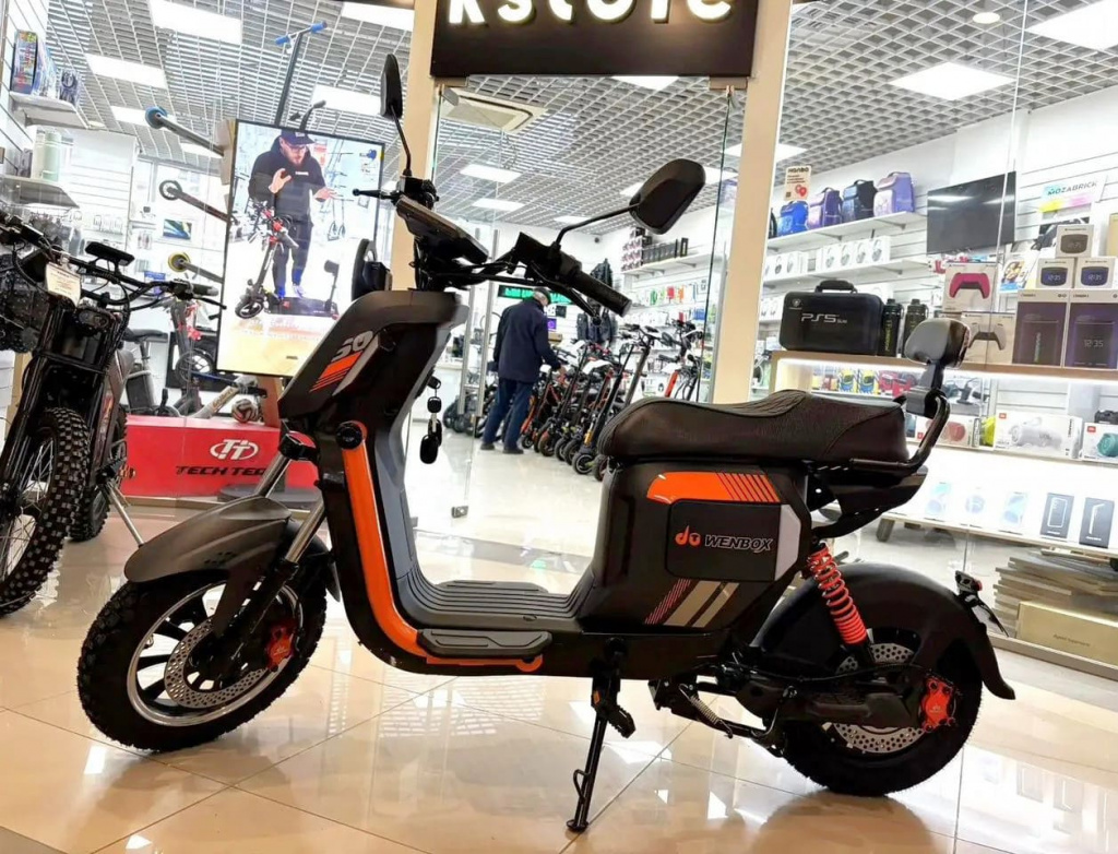 11 Электроскутер Wenbox U2 Pro 1500W (60V45Ah).jpg