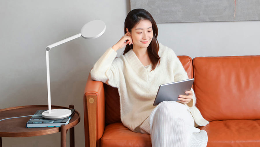 13 Лампа настольная Philips AA-level desk lamp White (9290029029).jpg