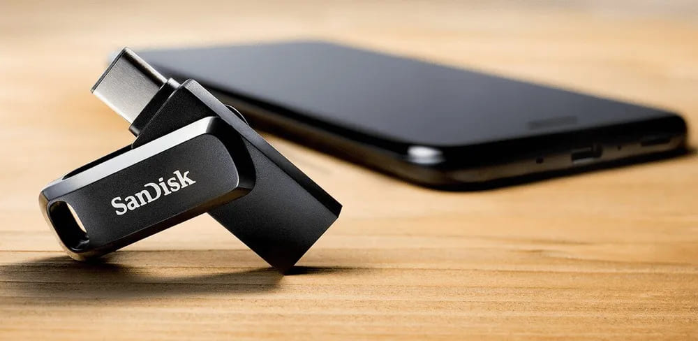 13 Универсальная флешка SanDisk Ultra USB Type-C 128GB.jpg