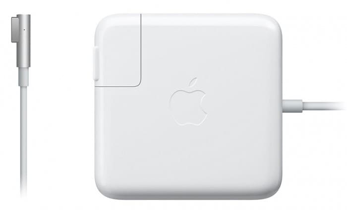 11 Зарядное устройство APPLE A1343 MagSafe для MacBook, 4.6A, белый, 85W (MC556CHA).jpg