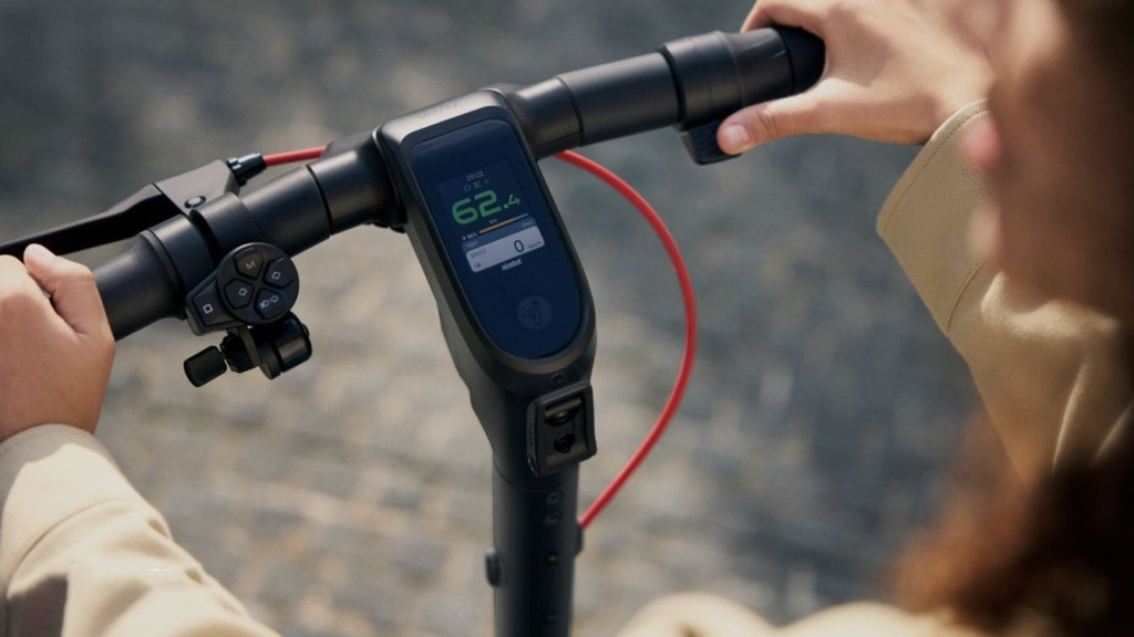 20 Электросамокат Ninebot eKickScooter F3 Pro.jpg