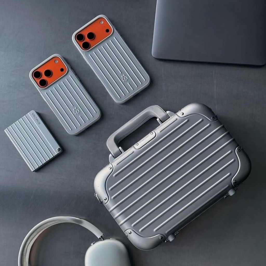 11 Чехол RIMOWA для iPhone 17 Pro Max.jpg 11 Чехол RIMOWA для iPhone 17 Pro Max.jpg