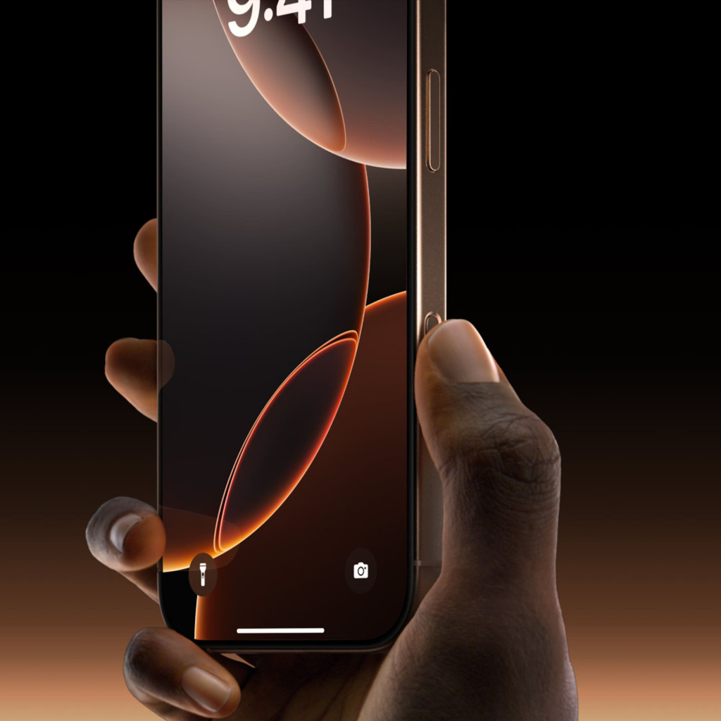 18 Apple iPhone 16 Pro.jpg
