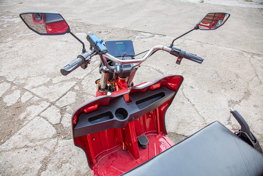 16 Грузовой электротрицикл Rutrike Антей Pro 1500 60V1200W.jpg 16 Грузовой электротрицикл Rutrike Антей Pro 1500 60V1200W.jpg