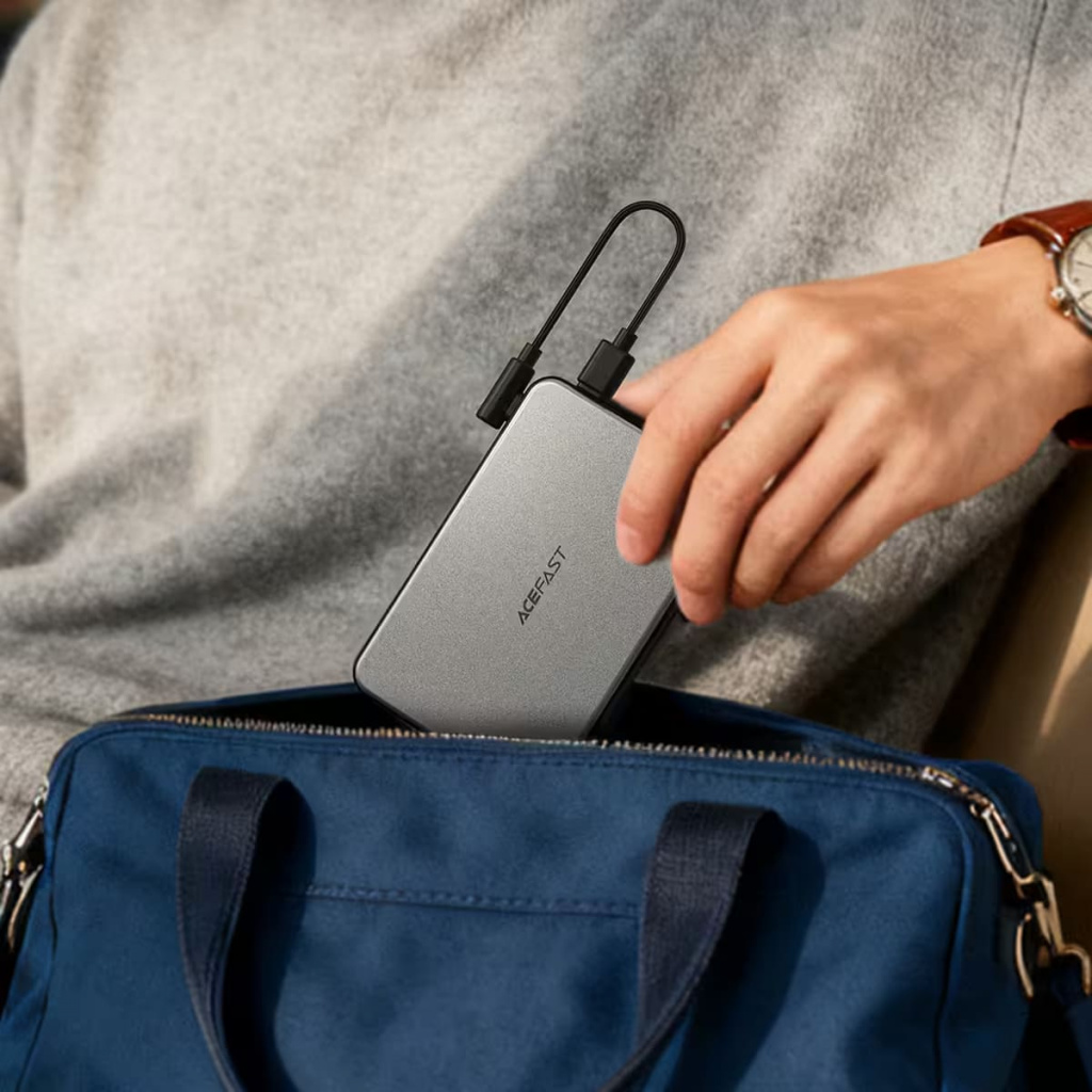 7 Внешний аккумулятор с MagSafe AceFast M30 20W 5000mAh Black.jpg