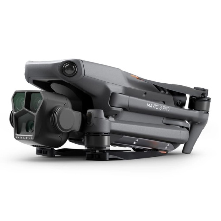 Квадрокоптер DJI Mavic 3 Pro Fly More Combo (DJI RC)
