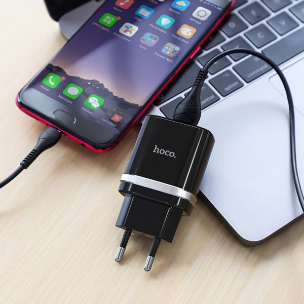 Зарядное устройство HOCO C12Q Smart 3A Черный 18W + кабель MicroUSB