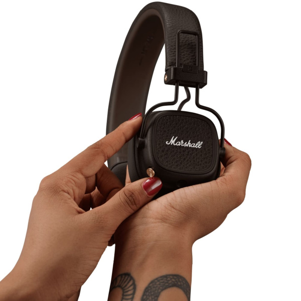 Беспроводные накладные наушники Marshall Major V Brown