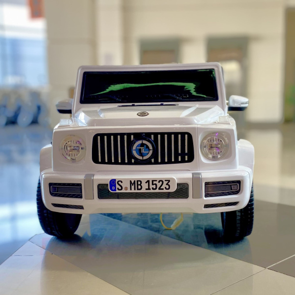 Детский электромобиль Mercedes-Benz G63 4х4 mini (V8) YEH1523 белый