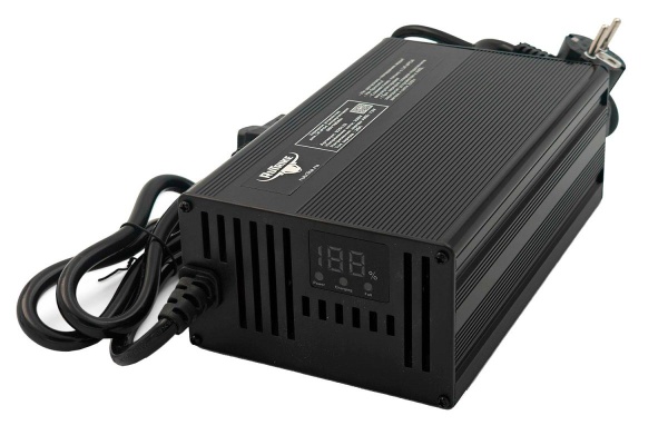 Зарядное устройство Rutrike для LiFePo4 аккумуляторов 60V100AH (73V 20A) SB120