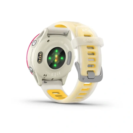 Датчик пульса и зарядные контакты Garmin Forerunner 570 42 мм, малиновый безель и ремешок манго