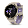 Garmin Forerunner 970 47 мм: серый корпус French Grey и золотистый титановый безель Soft Gold, общий ракурс с циферблатом; подписи циферблата адаптированы на русский