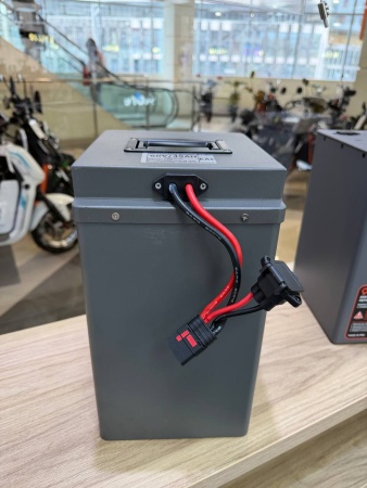 battery-connectors