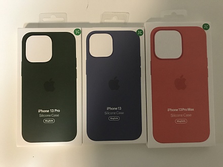 Чехол силиконовый Apple MagSafe для iPhone 13 Pro