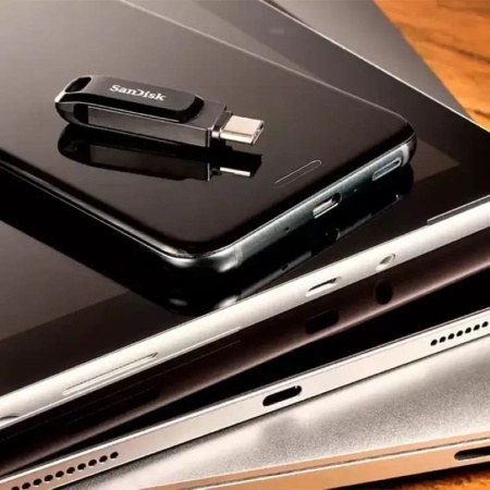 Универсальная флешка SanDisk Ultra USB Type-C 128GB