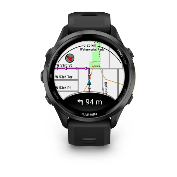 Garmin Forerunner 970 47 мм: чёрный корпус и титановый безель Carbon Grey DLC, общий ракурс с циферблатом
