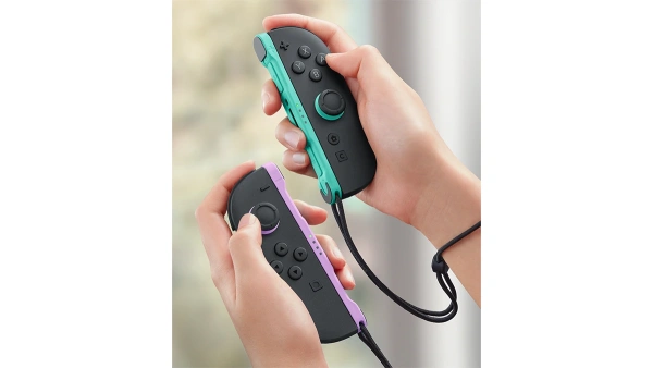Nintendo Joy-Con 2, светло-фиолетовый и светло-зелёный — вид спереди