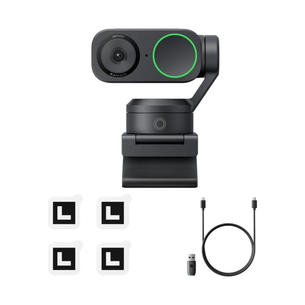Insta360 Link 2 в чёрном цвете — вид спереди