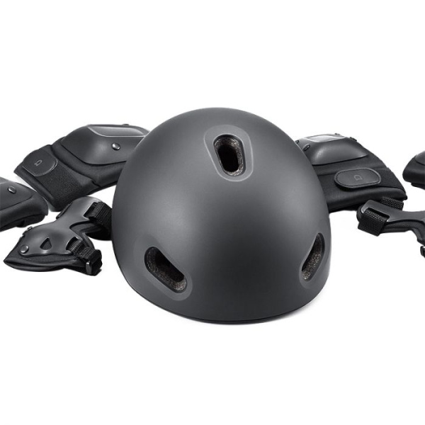 Комплект защиты размер M (шлем, наколенники, налокотники, защита запястья) Xiaomi Mijia Helmet Protective Gear Set (QXTK01NEB)