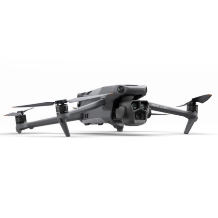 Квадрокоптер DJI Mavic 3 Pro Fly More Combo (DJI RC)
