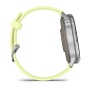 Garmin Venu 4 45 мм, цитроновый силиконовый ремешок: боковой профиль корпуса и ремешка